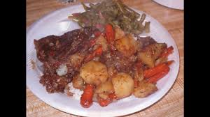 A relatively inexpensive shoulder cut of beef, chuck roast starts out tough but becomes meltingly tender when you cook it right. Quick Oven Baked Chuck Steak W Potatoes Carrots Youtube