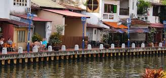 Terdapat senarai tempat menarik untuk pelancongan, kebudayaan dan adat resam, makanan tradisional, tempat makan sedap dan menarik, tempat bersejarah untuk. Tempat Menarik Di Melaka 21 Lokasi Update Terkini Aliff Co