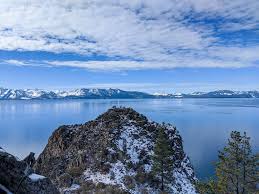 Lake tahoe has more than 300 days of sunshine a year, meaning perfect weather for two peak visiting times: 21 Lake Tahoe Winter Activities Beyond Skiing Local Insight