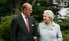 Queen Elizabeth and Prince Philip receive COVID-19 vaccine