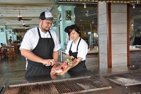 Shorebird Waikiki Reopens As Reef Bar And Market Grill