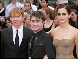 Harry potter 2000's with daniel radcliffe and rupert grint behind the scenes with the cast and crew. Rupert Grint Says He Emma Watson And Daniel Radcliffe Never Talk About Fame