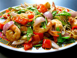 tallarin saltado chifa shrimp stir fry