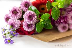 Keep dried flowers out of reach of pets. How To Use Silica Gel For Drying Flowers Complete Guide