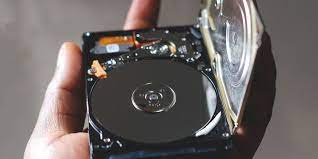 connect and get data off a hard drive
