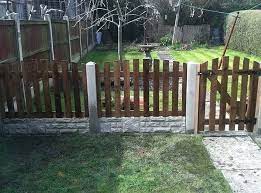 10 Simple Modern Fence Gate Designs