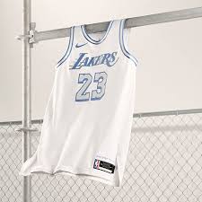 This jersey also features nikeconnect technology, a personalized experience that is activated through the combination of your jersey, smartphone, and the nikeconnect app. Nike Youth 2020 21 City Edition Los Angeles Lakers Lebron James 23 Dri Fit Swingman Jersey Dick S Sporting Goods