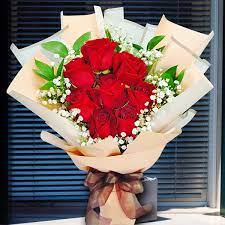 red roses special wrapping hand bouquet