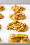 What are praline pecans made of?