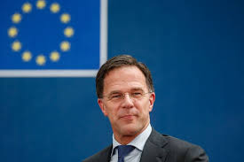 Born 14 february 1967) is a dutch politician who has been prime minister of the netherlands since october 2010 and leader of the people's party for freedom. Waarom Mark Rutte Een Chopin Biografie Leest Tijdens Onheilszwangere Eu Top Trouw