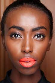 how to wear orange lipstick without