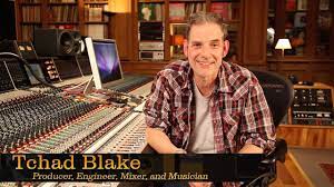 Blake often partners with mitchell froom, and the two formed latin playboys with david hidalgo and louie pérez of los lobos. Producer Engineer Tchad Blake Pensado S Place 157 Youtube