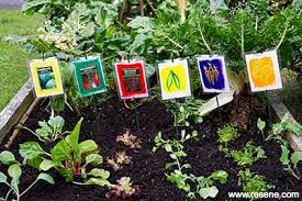 how to make funky vege and herb labels