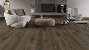 what makes hardwood flooring so por