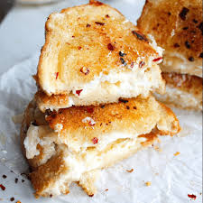 goat cheese grilled cheese with honey