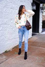 style mom jeans in winter