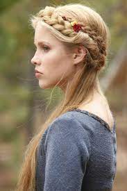 Easy renaissance hairstyles pics photos easy braided halo hairstyle. 1001 Ideas For Stunning Medieval And Renaissance Hairstyles