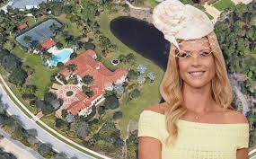 Everything that happened in the past is in the past. Tiger Woods Ex Elin Nordegren Buys Palm Beach Gardens Home