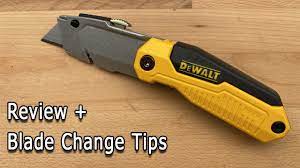The Newest Dewalt Folding Retractable Utility Knife is Terrible