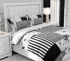 White Bedding Comforter Or Duvet Cover