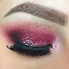 burgundy eye makeup stuns as an autumn