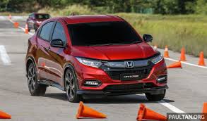 With distinct exterior lines and great interior features, this subcompact suv is comfortable and cool. 2018 Honda Hr V Rs Facelift Review In Malaysia Myjob News