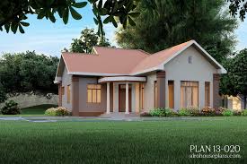 4 bedrooms single story house plan