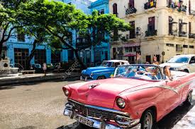 Havana, Cuba â€“ 2019. Vintage American Car Used As Taxi On The Streets Of  Havana. Zdjęcia Royalty Free, Obrazki, Obrazy Oraz Fotografia Seryjna.  Image 130377552.