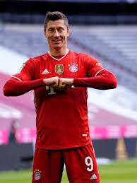 However, lewandowski will be comforted in the knowledge that he has come full circle on a personal level since the first group e game on june 14. Robert Lewandowski Fc Bayern Spieler Des Monats Marz 2021