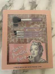 marilyn monroe make up brushes with