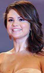 In foto Selena Gomez (22 anni) è Faith nel film di Harmony Korine. Dall&#39;articolo: Venezia 69, la bella addormentata di Bellocchio. - 23_imm