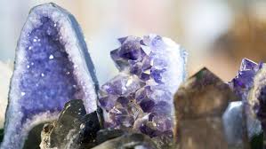 Place your selenite on top of a larger piece of amethyst or quartz, or place your selenite on top of a smaller pile of carnelian or hematite. Crystal Care How To Clear Cleanse Charge Your Crystals Gaia