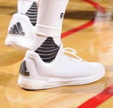 Check out these gorgeous james harden shoes at dhgate canada online stores, and buy james harden shoes at ridiculously affordable prices. Incorporare Uragano Banale James Harden Chaussure Adidas Cameriera Elezione Panchina