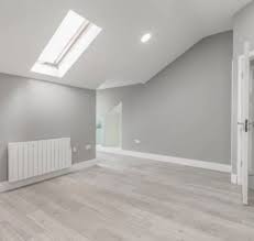 Grey Laminate Flooring With Grey Walls