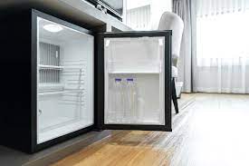 electricity does a mini fridge use