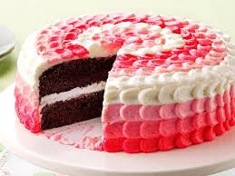 cake with ercream decorating