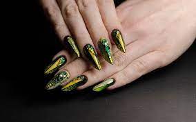 emerald gold edge nail design nail art