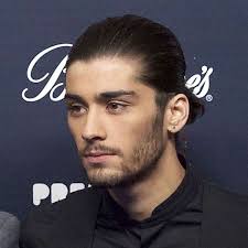 When it comes to malik's hair, it's hard to decide which one is his real favorite. Zayn Malik S Best Hairstyles Supercuts
