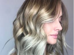 Coloration pour cheveux blanc / coloration cheveux blanc en gris | coiffures populaires. Mes Cheveux Blancs Je Les Colore Ou Pas Top Sante