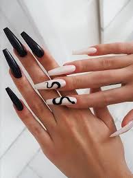 23 black nail designs to try in 2023