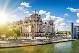 Zentrale informationen der berliner verwaltung zum coronavirus finden sie für berlin wurden in den 19. Reichstagsgebaude Berlin Deutschlandliebe By Urlaubsguru
