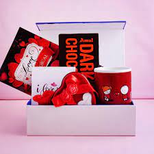 valentine gifts for boyfriend upto 25