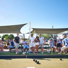 play lawn bowls in brisbane