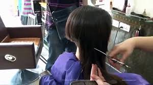 Bob hairstyles haircuts shaved nape inverted bob undercut hair trends shaving how to look better short hair styles. Very Long To Short Bob Shaved Nape Haircut Women Video Dailymotion