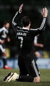 Cristiano ronaldo, real madrid, el clasico, sport, men, focus on foreground. B A N A V A R D Real Madrid Dragon Jersey Ronaldo 1124x1920 Wallpaper Teahub Io