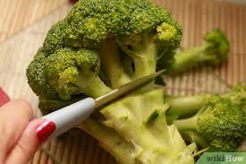 ¿sabes que la forma de cocinar el brócoli afecta a sus cualidades? 5 Formas De Cocinar Brocoli Wikihow