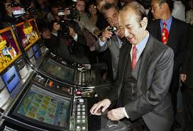 Stanley ho — (2006) stanley ho (* 25. Macau Casino Tycoon Stanley Ho Dies Aged 98