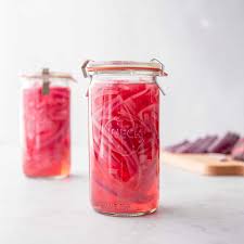 Pickled Red Onions in Apple Cider Vinegar