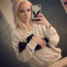 Elsa Jean on Instagram: “What do I have in my arms?” | Elsa jean, Elsa,  Nicole