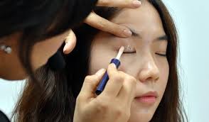 makeup no longer taboo in korea